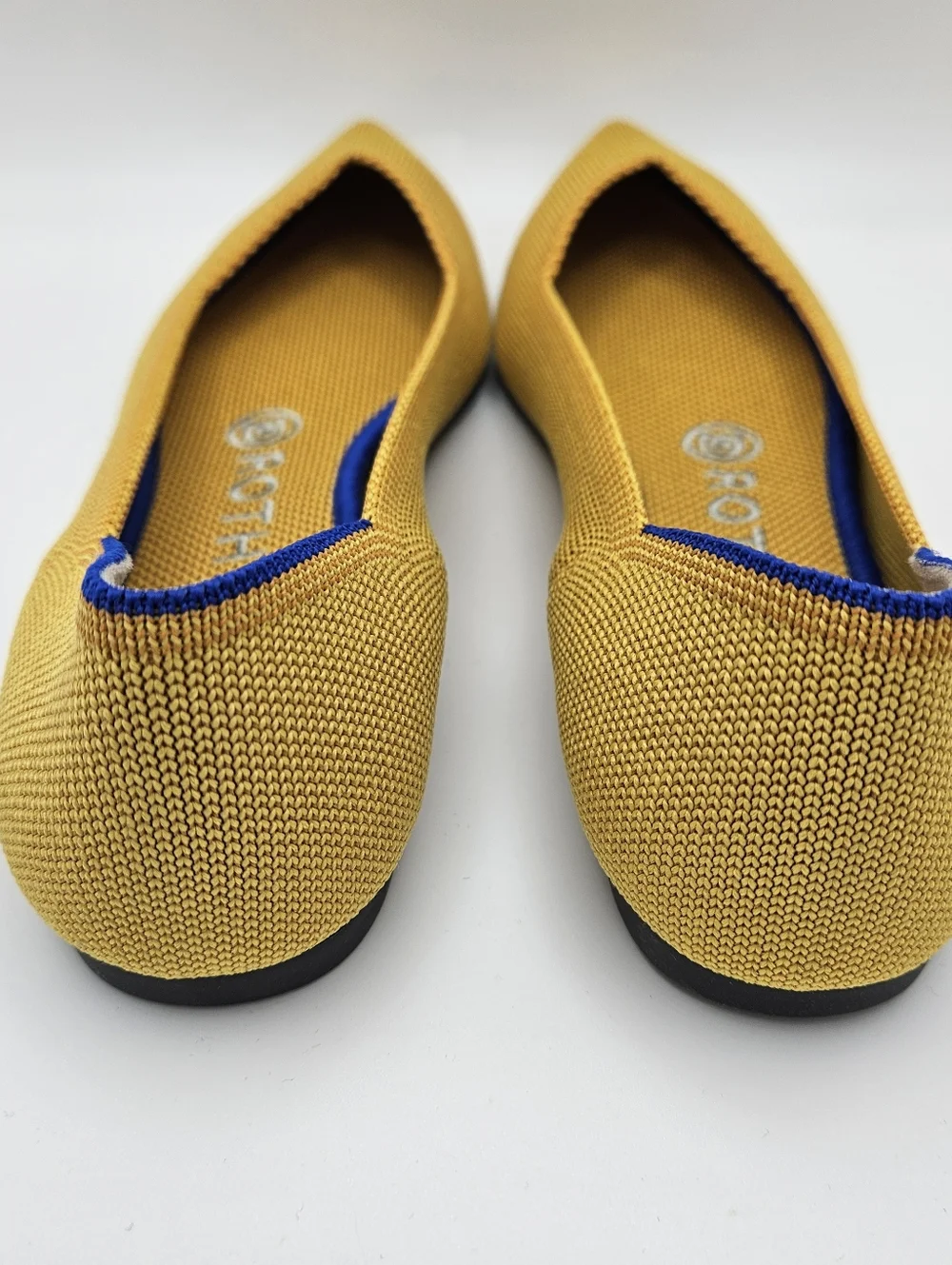 NIB Rothy's Points In Marigold Size 7.5 - Picture 3 of 7